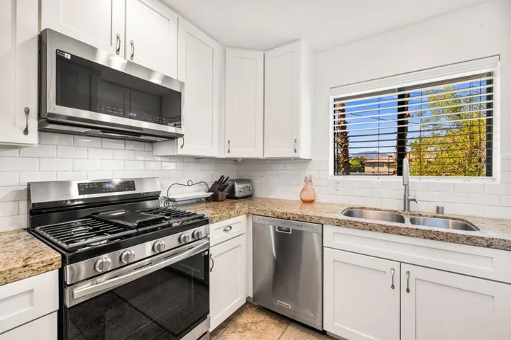 48-web-or-mls-8M4A4959