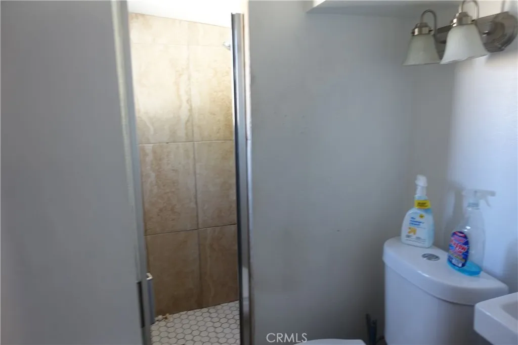622 W 2nd Street, San Pedro, California 90731 home-pic-24