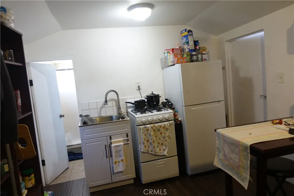 622 W 2nd Street, San Pedro, California 90731 home-pic-27