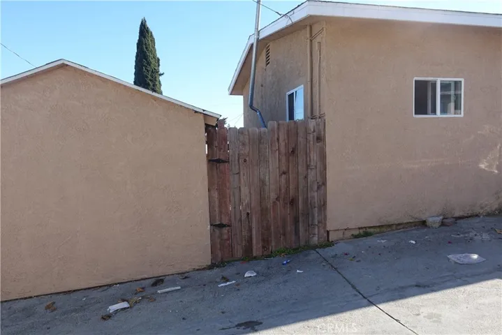 alley view of units