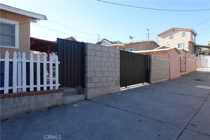 Alley access view