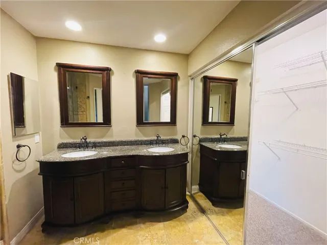 112 Mayfair, Aliso Viejo, California 92656