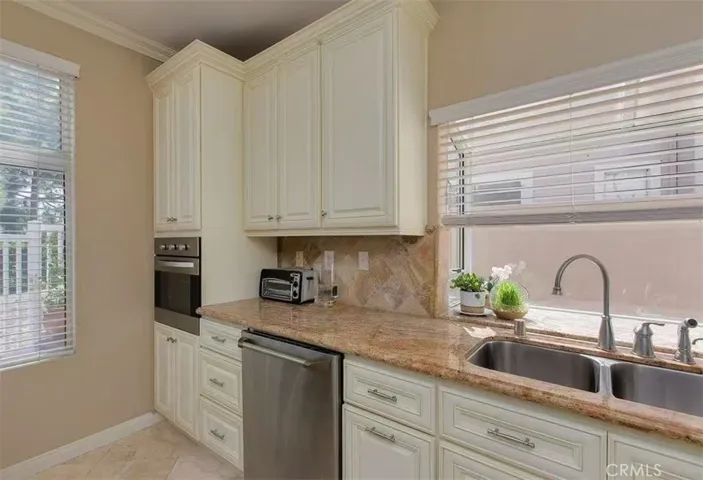 112 Mayfair, Aliso Viejo, California 92656