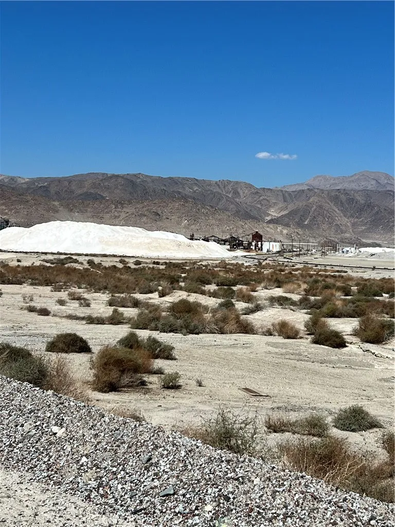 13776 Benton Street, Trona, California 93562 home-pic-47