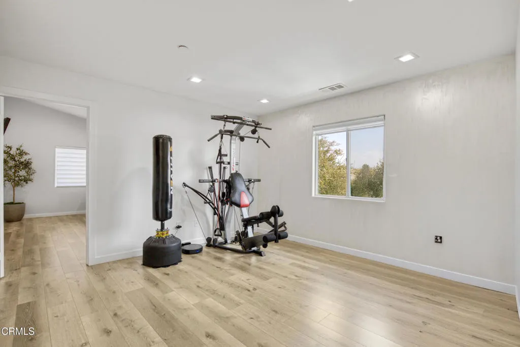 14060 Carlton Lane, Sylmar, California 91342 home-pic-18