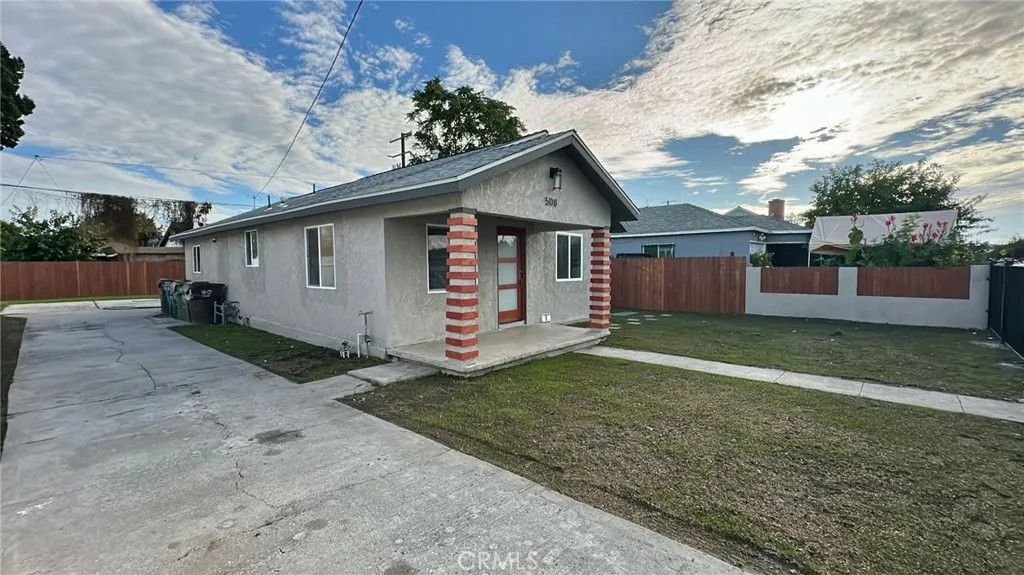 508 508 W Pear, Compton, California 90222 home-pic-2