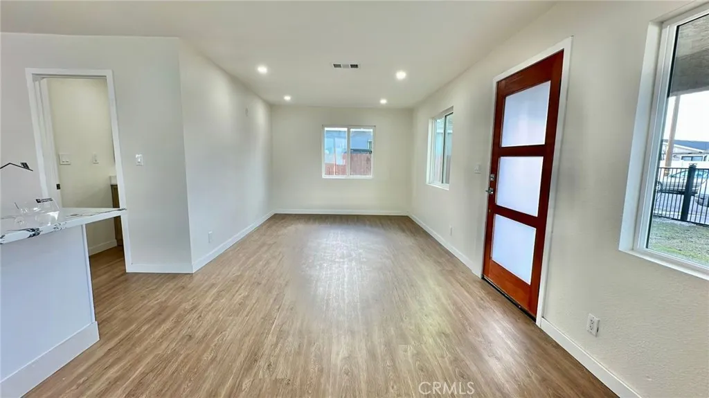 508 508 W Pear, Compton, California 90222 home-pic-9