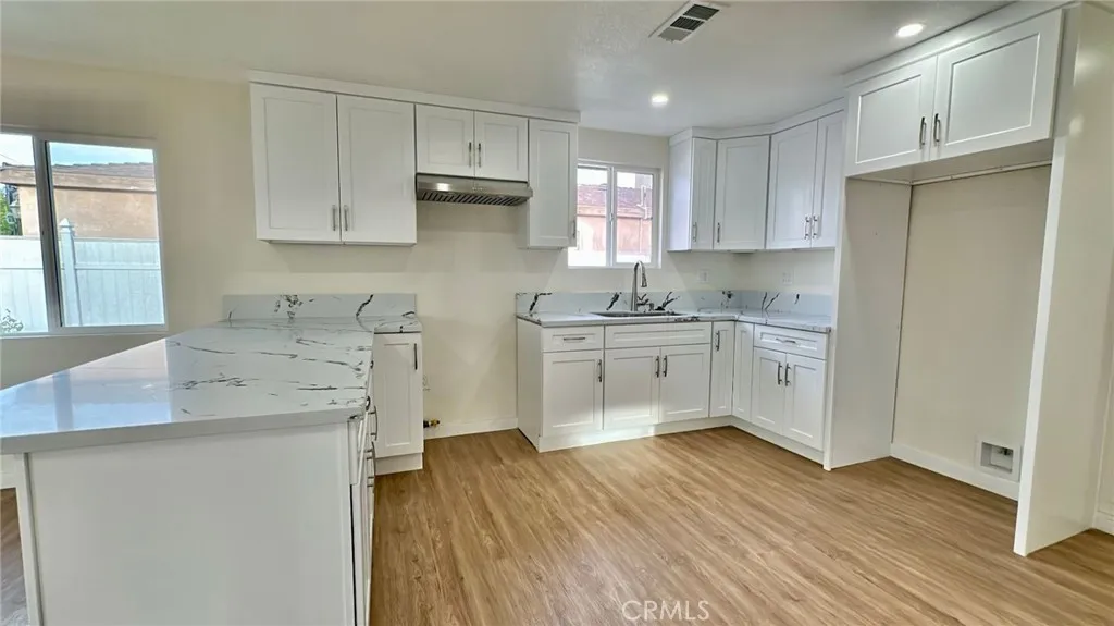 508 508 W Pear, Compton, California 90222 home-pic-6