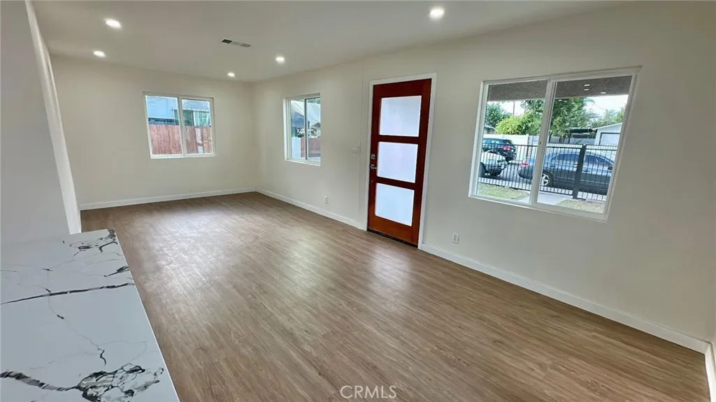 508 508 W Pear, Compton, California 90222 home-pic-7