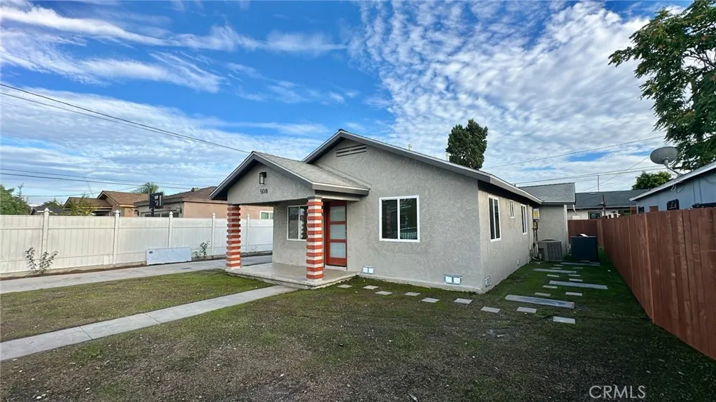 508 508 W Pear, Compton, California 90222 home-pic-3