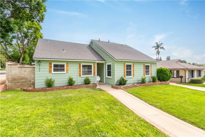 8102 Elden Avenue, Whittier, California 90605