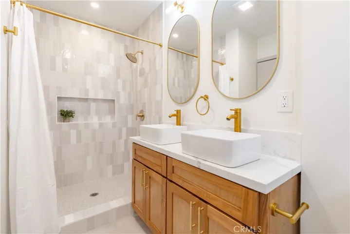 8102 Elden Avenue, Whittier, California 90605