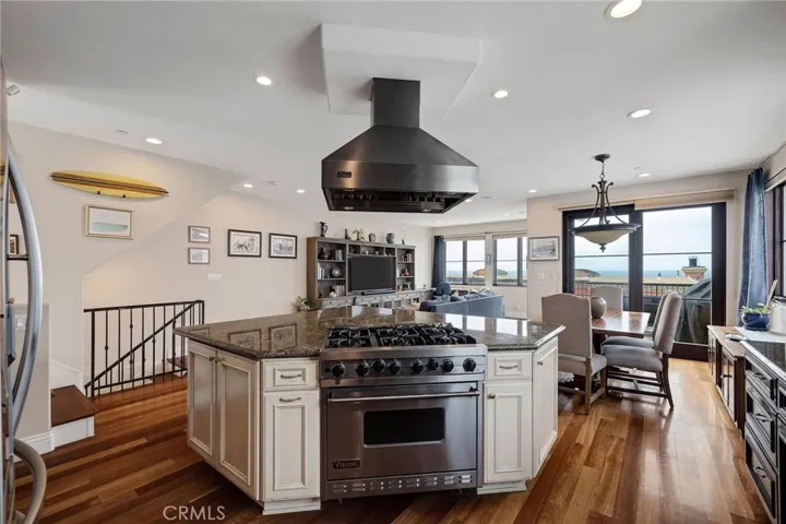 1724 Esplanade C, Redondo Beach, California 90277