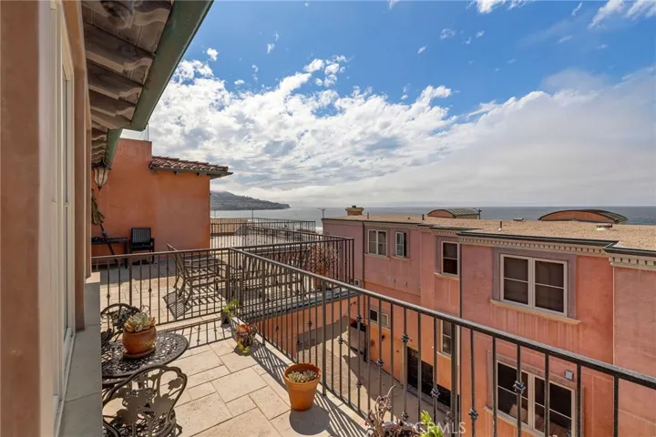 1724 Esplanade C, Redondo Beach, California 90277