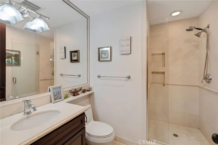 1724 Esplanade C, Redondo Beach, California 90277