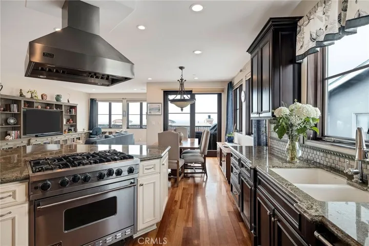 1724 Esplanade C, Redondo Beach, California 90277
