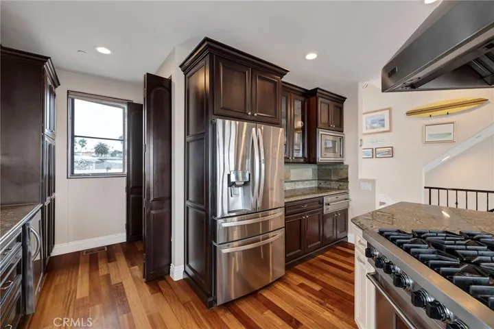 1724 Esplanade C, Redondo Beach, California 90277