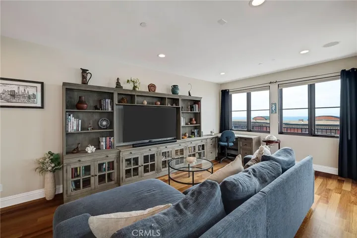 1724 Esplanade C, Redondo Beach, California 90277