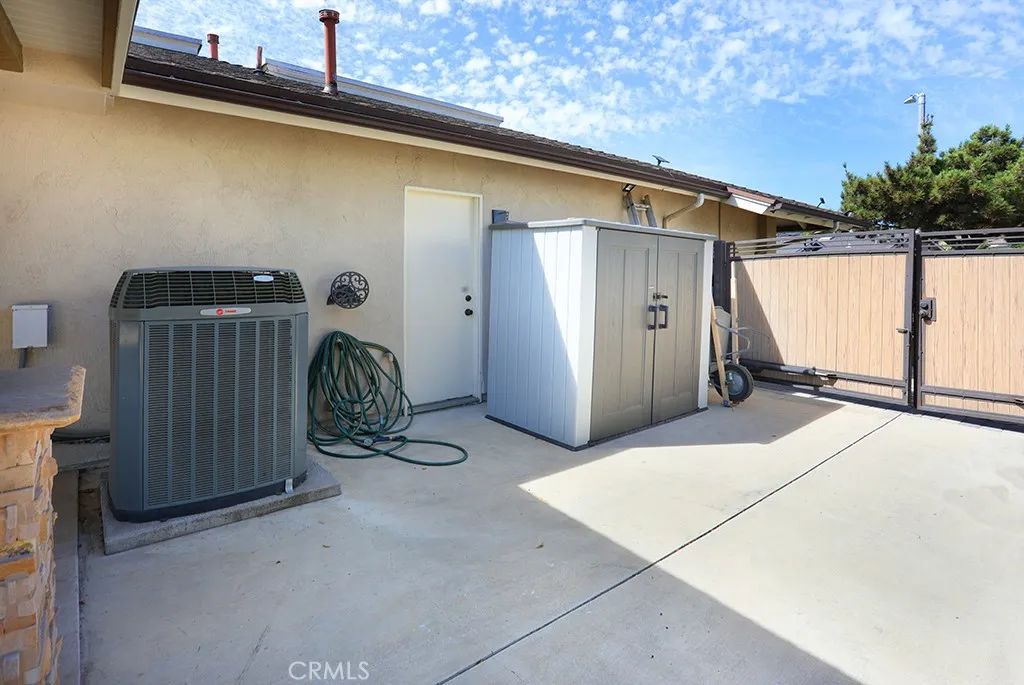 1800 Yermo Place, Fullerton, California 92833 home-pic-24