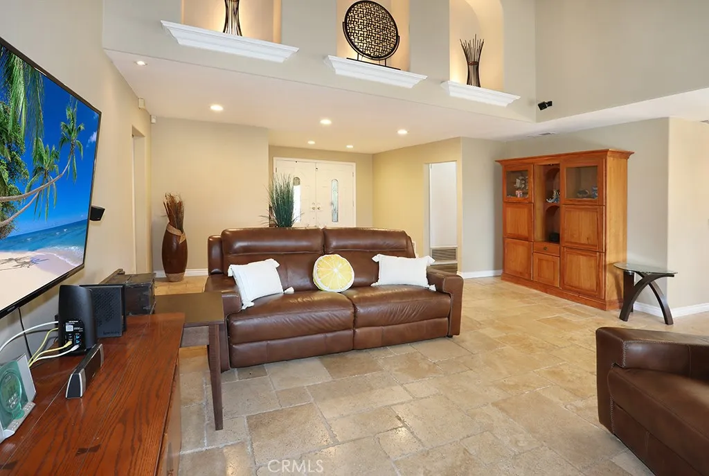 1800 Yermo Place, Fullerton, California 92833 home-pic-9