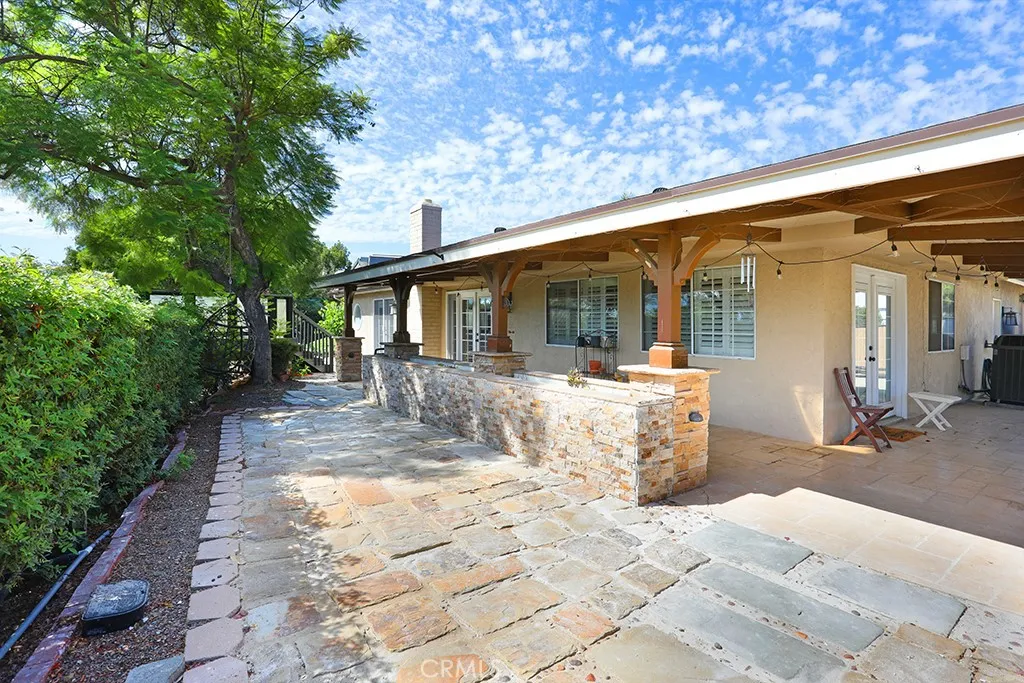 1800 Yermo Place, Fullerton, California 92833 home-pic-20