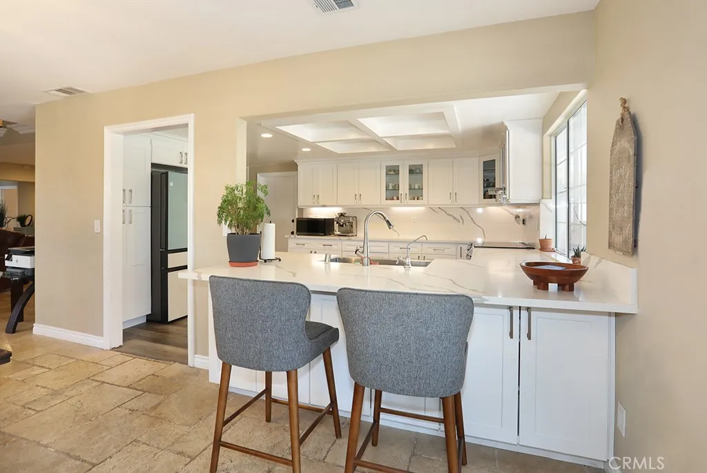 1800 Yermo Place, Fullerton, California 92833 home-pic-6
