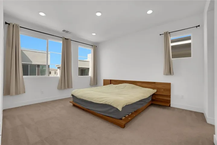 Spacious Master Bedroom Suit.