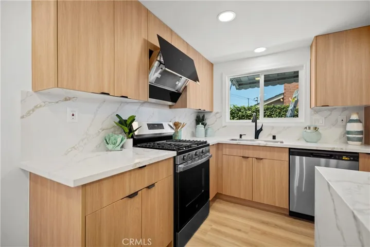 6598 Longfellow Dr, Buena Park, California 90620