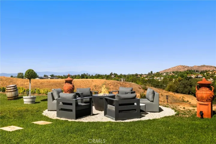 40756 Los Ranchos Circle, Temecula, California 92592