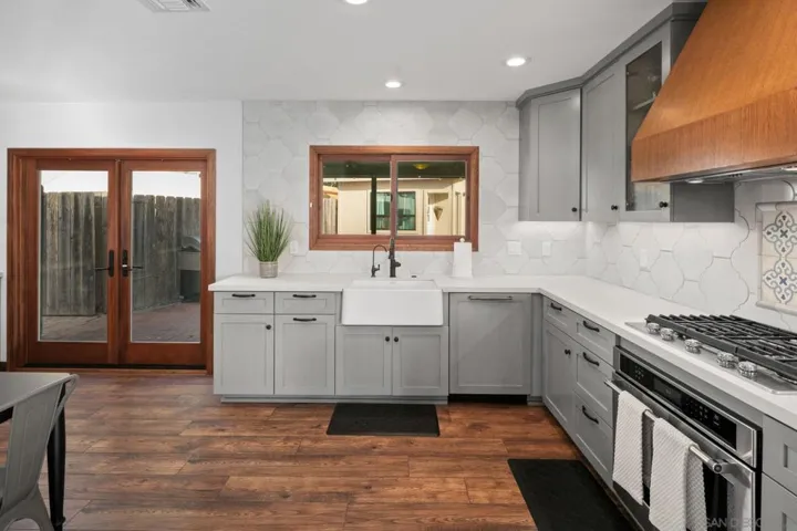 4407 Dakota Drive, San Diego, California 92117