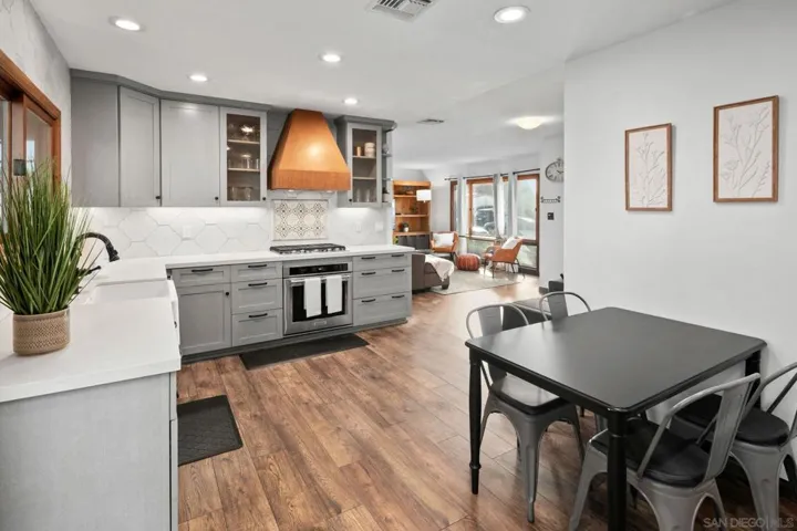 4407 Dakota Drive, San Diego, California 92117