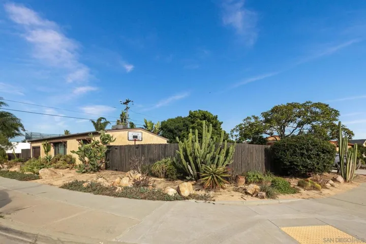 4407 Dakota Drive, San Diego, California 92117