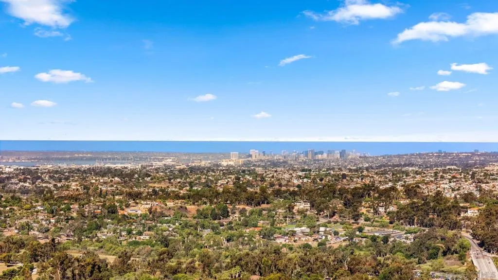 363 Surrey Dr, Bonita, California 91902 home-pic-51