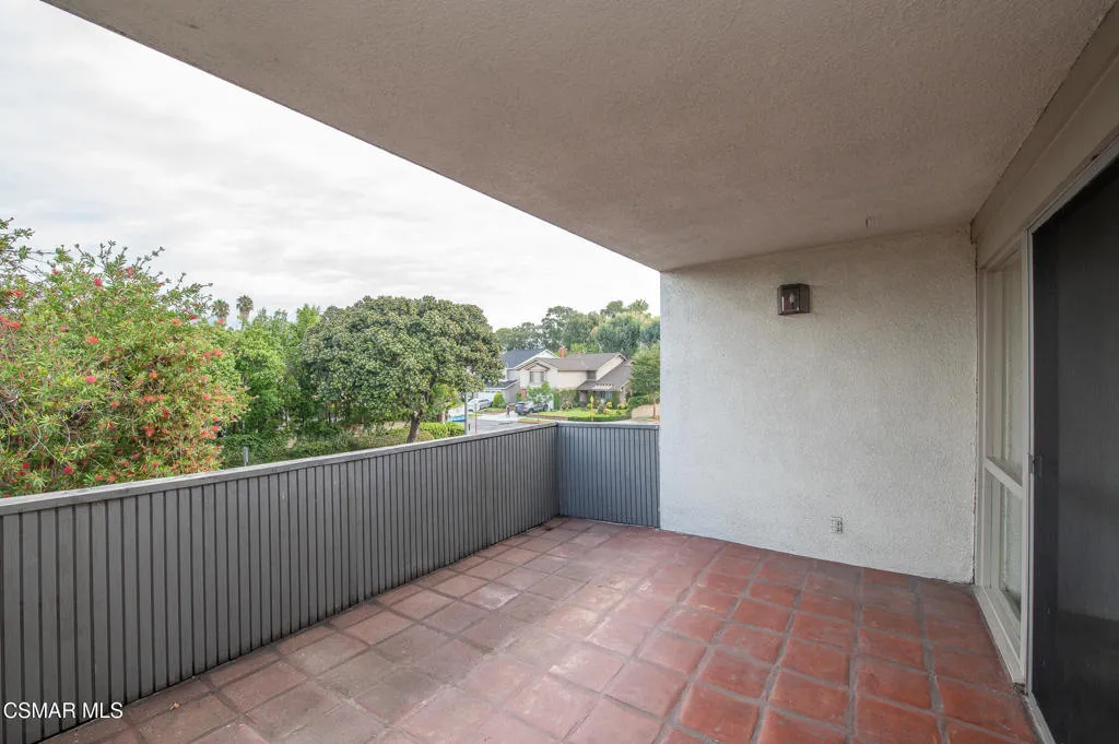 5300 Fairview Boulevard 25, Los Angeles, California 90056 home-pic-18