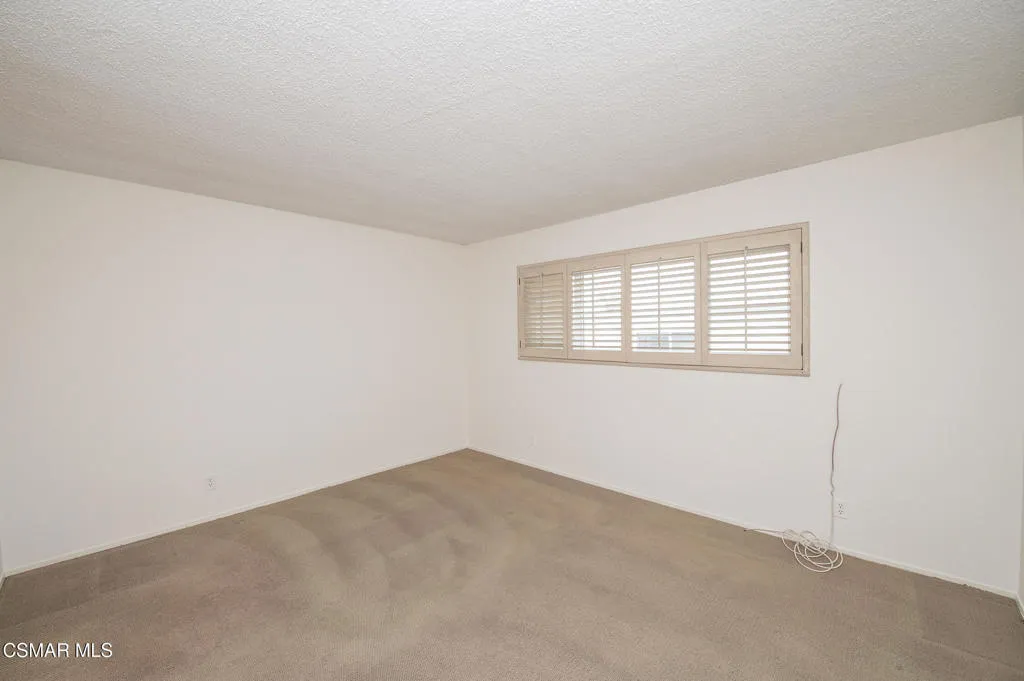 5300 Fairview Boulevard 25, Los Angeles, California 90056 home-pic-15