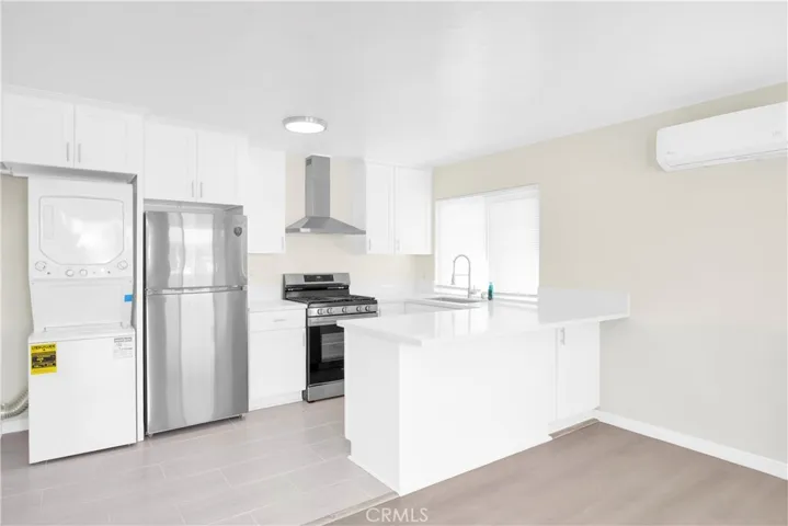213 Unit A Avenida Rosa, San Clemente, California 92672