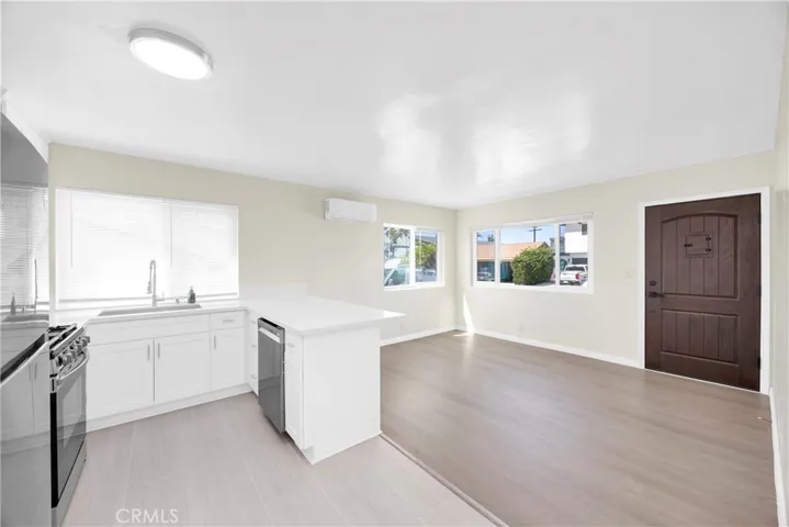 213 Unit A Avenida Rosa, San Clemente, California 92672