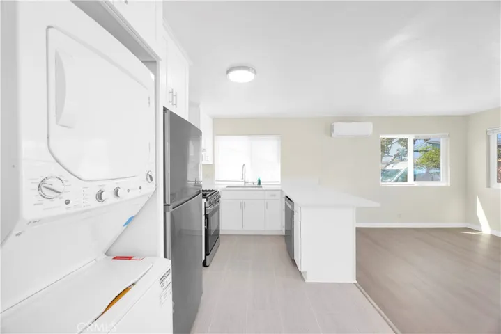 213 Unit A Avenida Rosa, San Clemente, California 92672