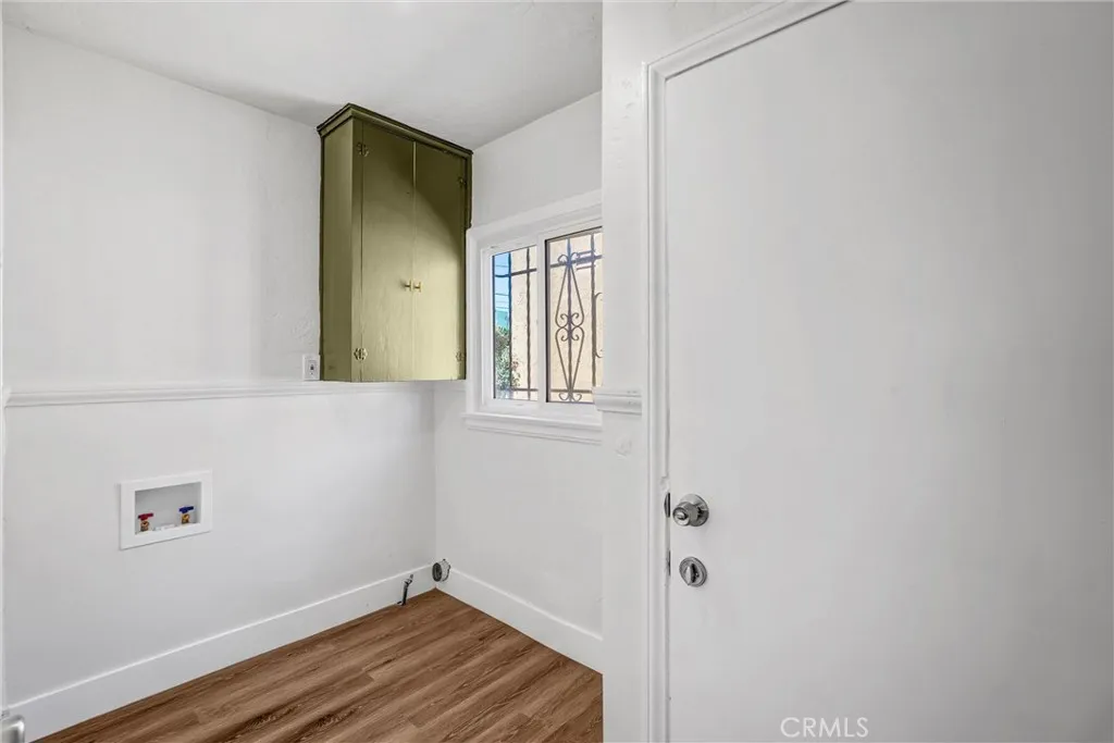 8943 S Hobart, Los Angeles, California 90047 home-pic-16