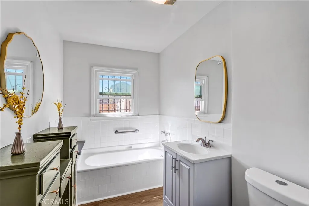 8943 S Hobart, Los Angeles, California 90047 home-pic-21