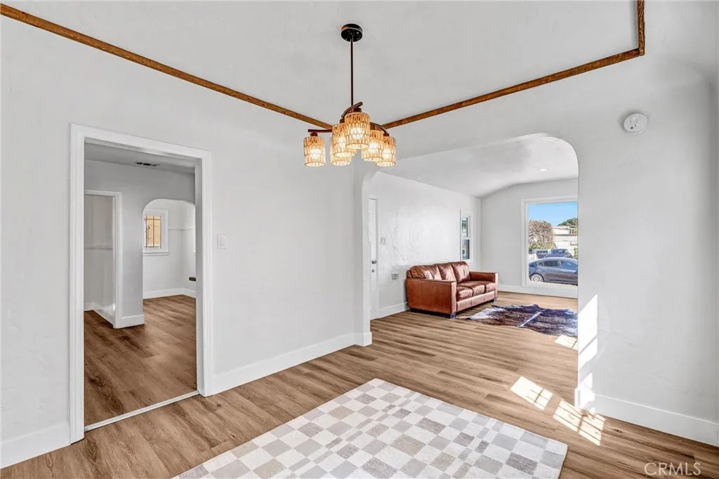 8943 S Hobart, Los Angeles, California 90047 home-pic-10