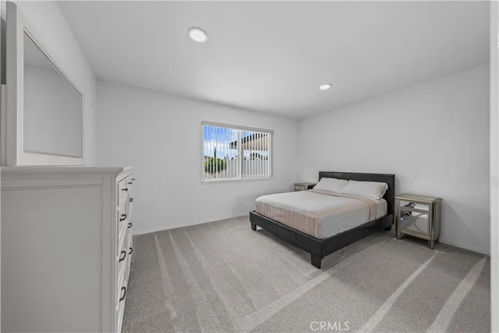 Master Bedroom 1-1
