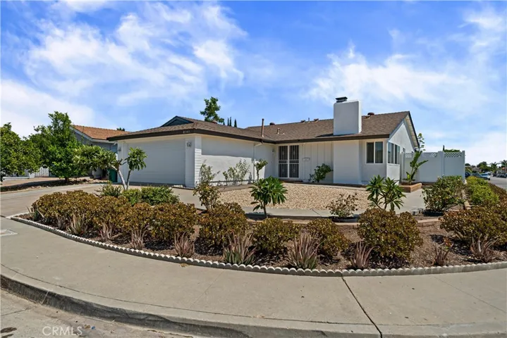 Exterior 3
