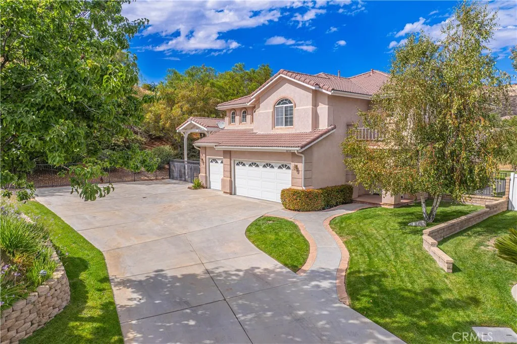 28720 28720 Red Rock, Castaic, California 91384 home-pic-1