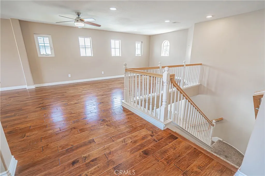 28720 28720 Red Rock, Castaic, California 91384 home-pic-28