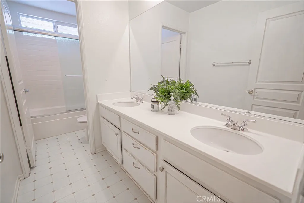 28720 28720 Red Rock, Castaic, California 91384 home-pic-30