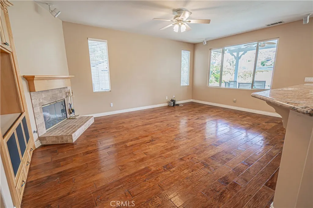 28720 28720 Red Rock, Castaic, California 91384 home-pic-9