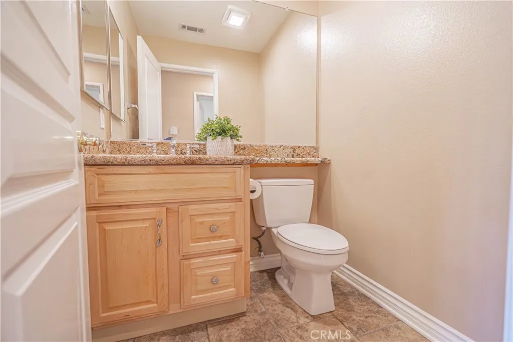 28720 28720 Red Rock, Castaic, California 91384 home-pic-16