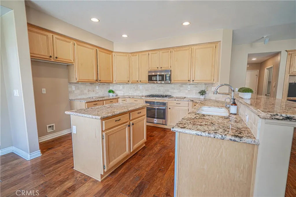 28720 28720 Red Rock, Castaic, California 91384 home-pic-11