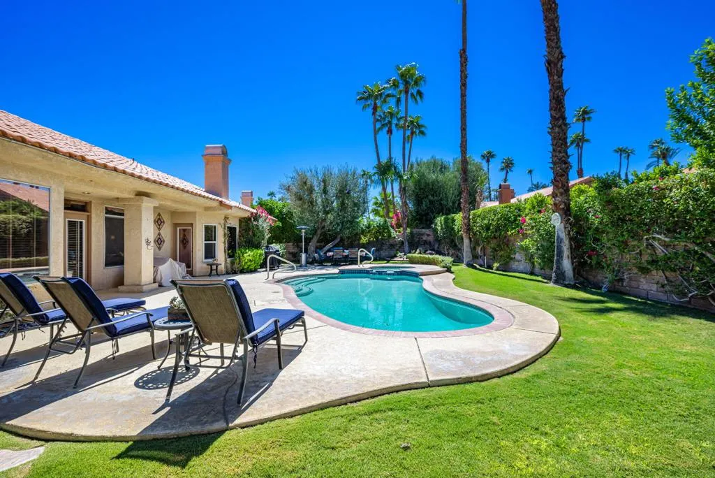 407 Cypress Point Drive, Palm Desert, California 92211 home-pic-35